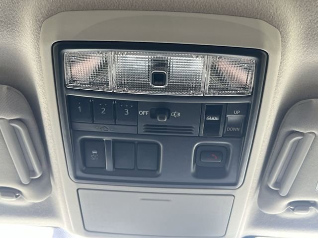 Used 2023 Toyota 4Runner Limited image 25