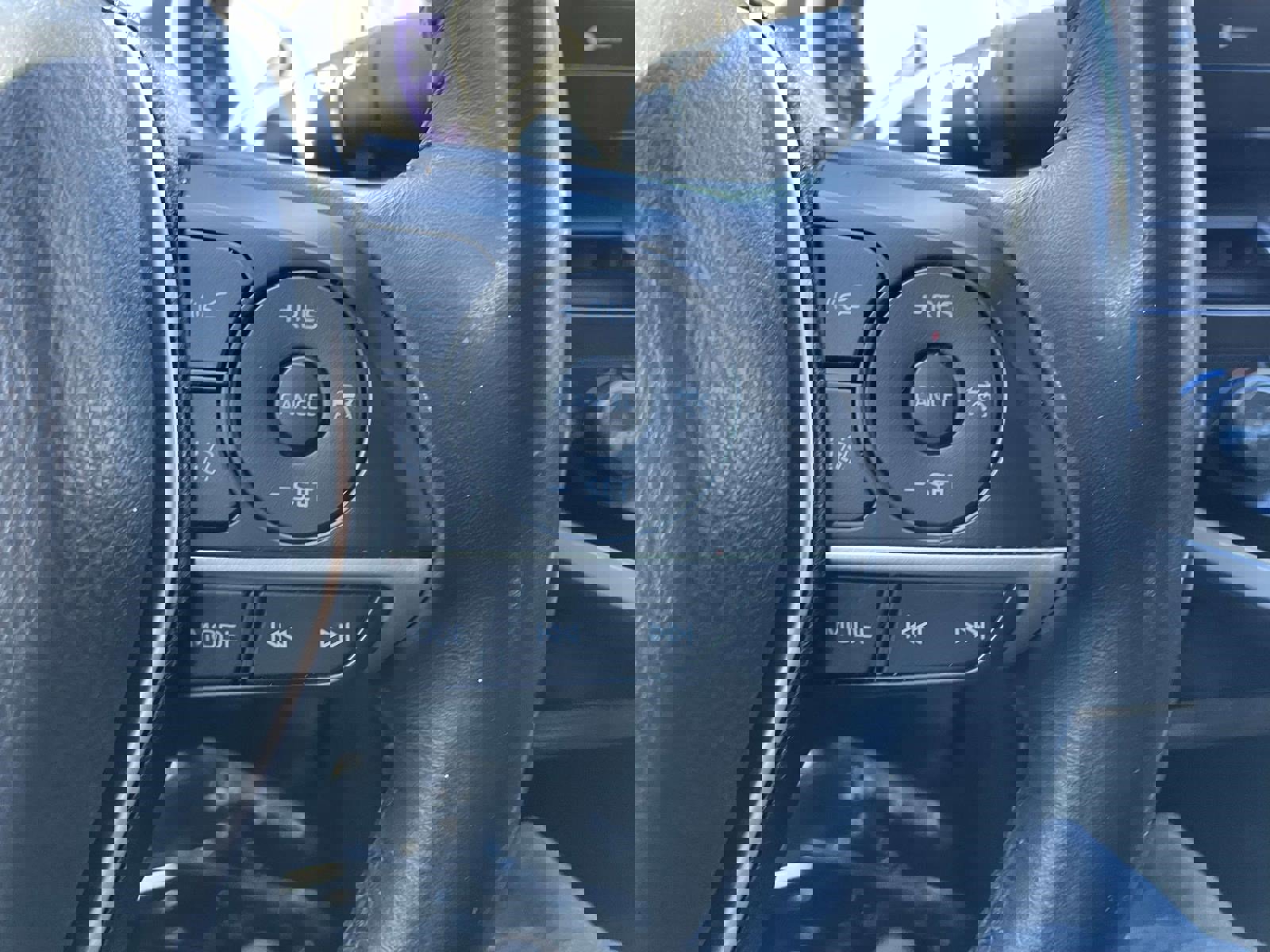 Used 2021 Toyota Camry XLE image 27