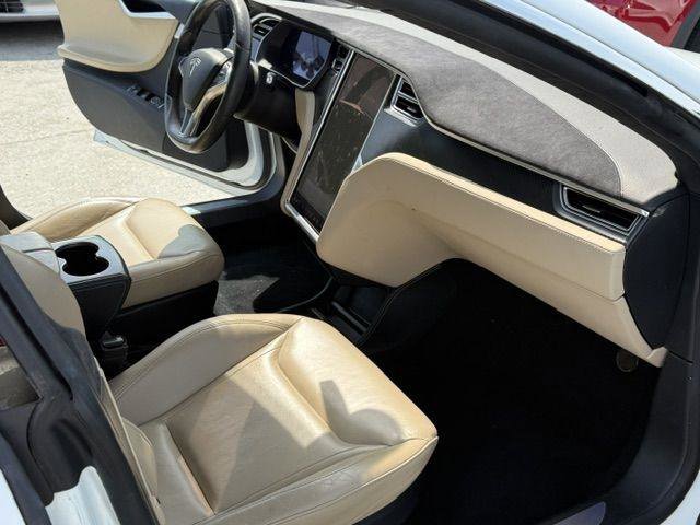 Used 2015 Tesla Model S 85 RWD image 7
