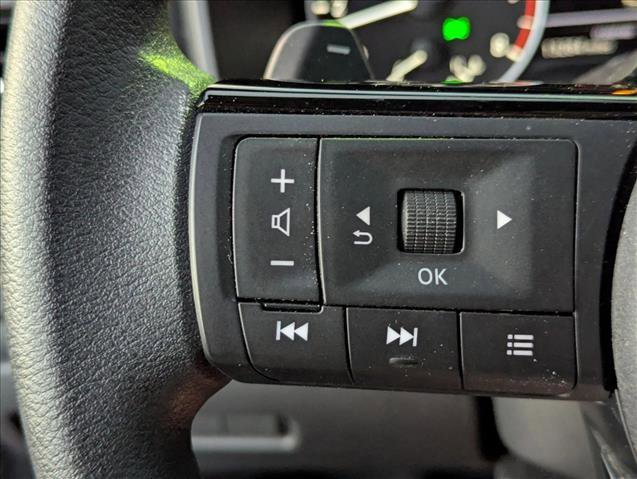 Certified 2023 Nissan Rogue SV image 11