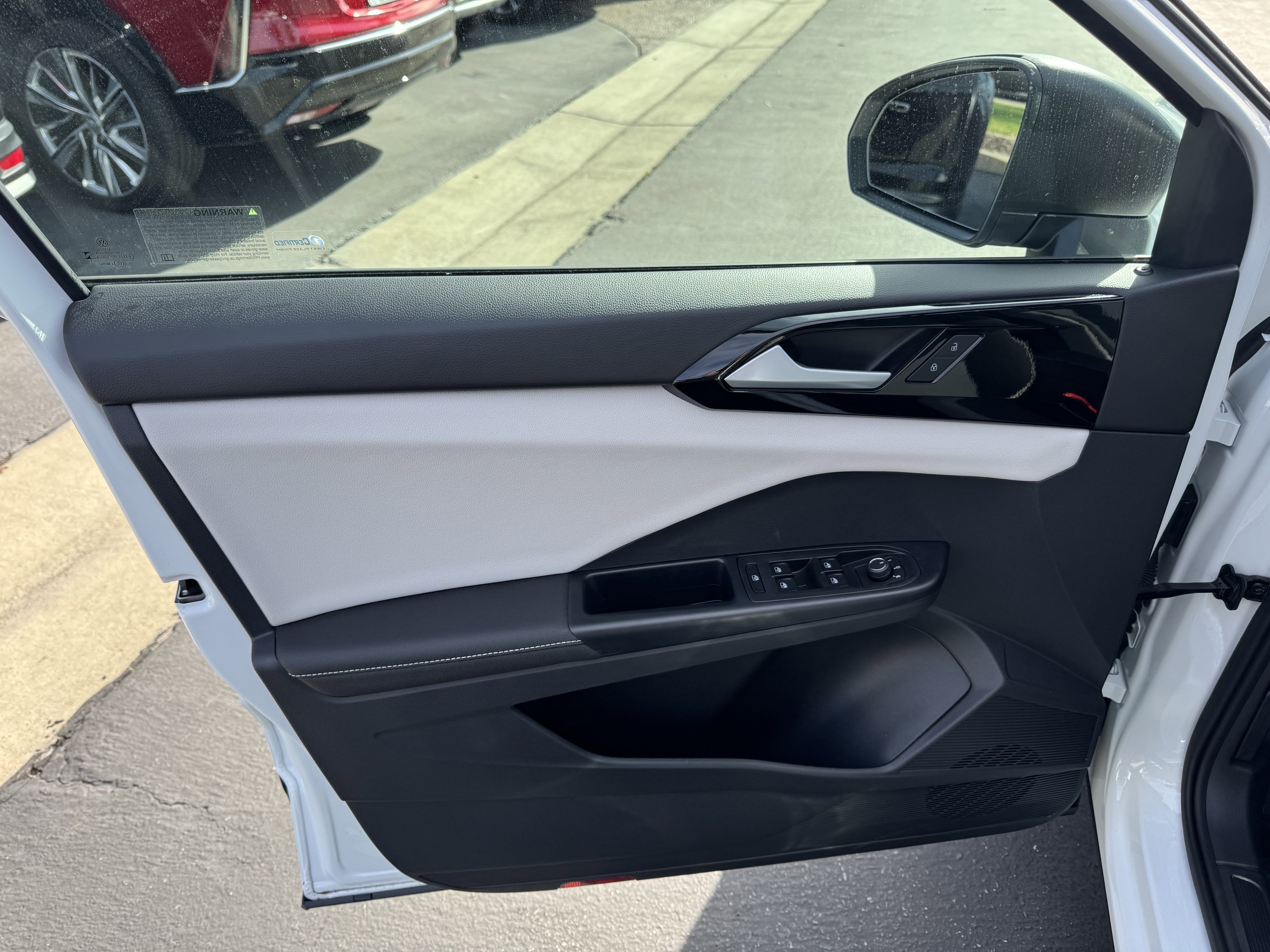 Used 2025 Volkswagen Taos S image 14