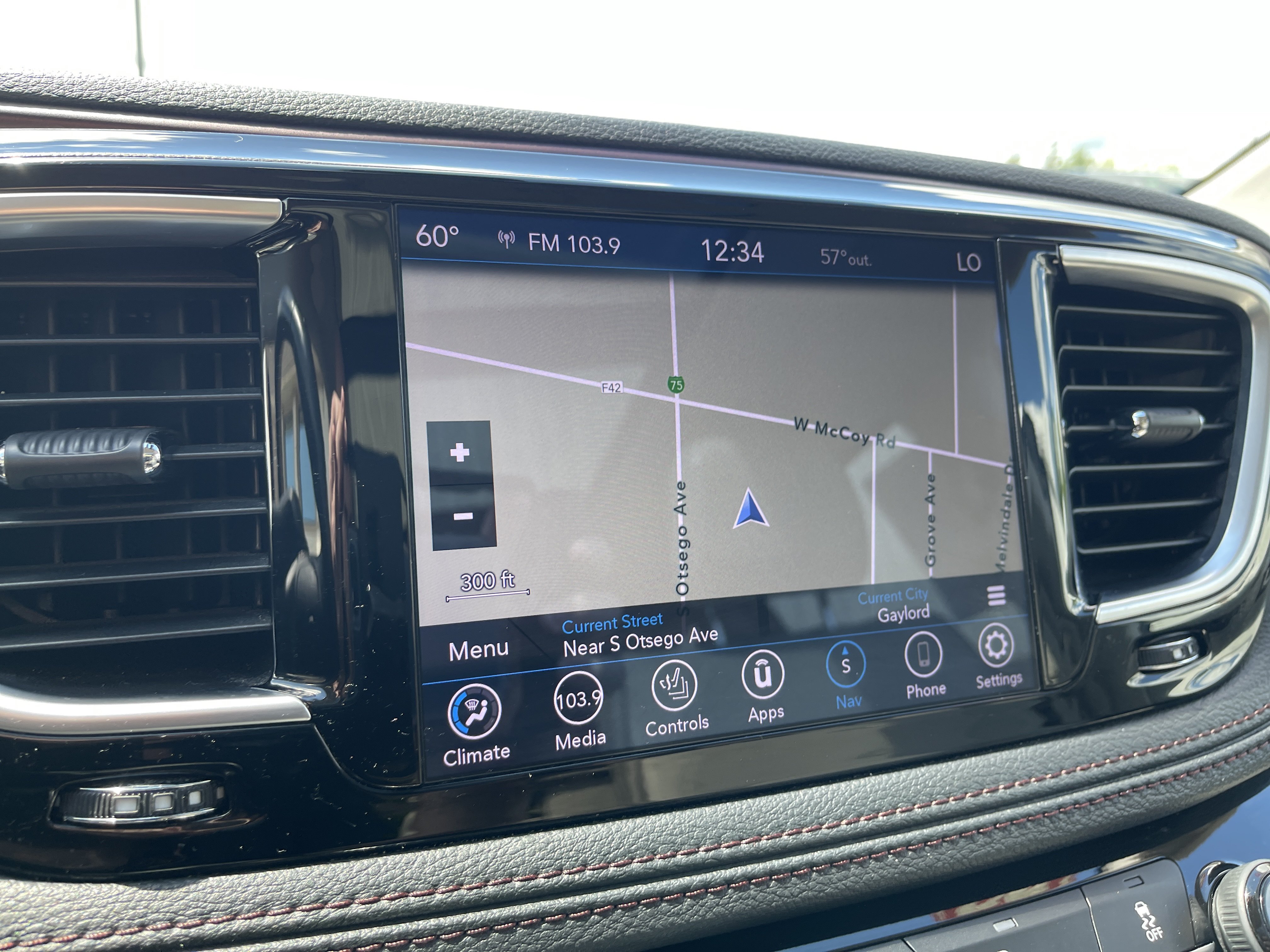 Used 2020 Chrysler Pacifica Limited FWD image 21