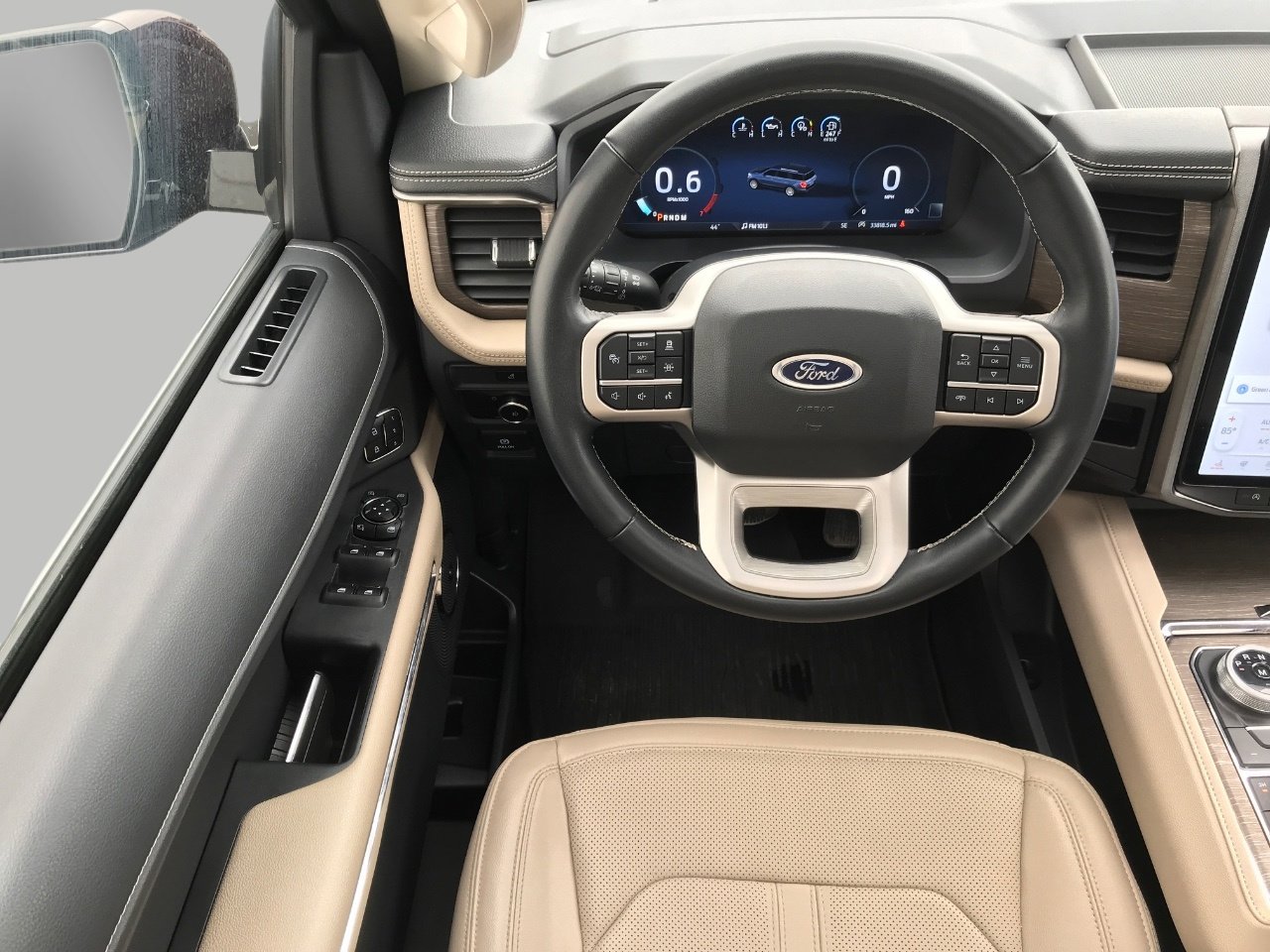 Used 2024 Ford Expedition Limited image 5