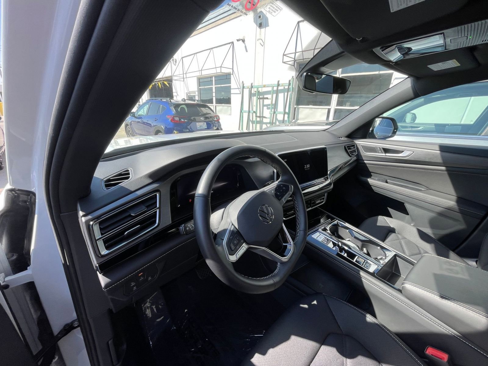 Used 2025 Volkswagen Atlas Cross Sport SE image 34