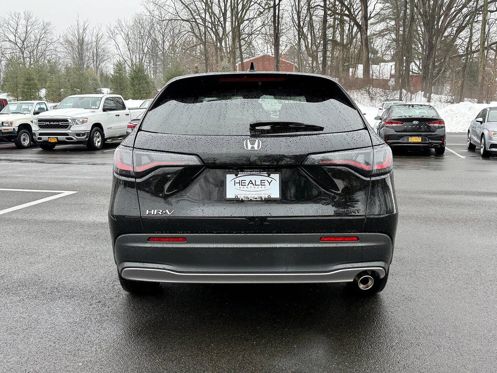 Used 2023 Honda HR-V Sport image 5