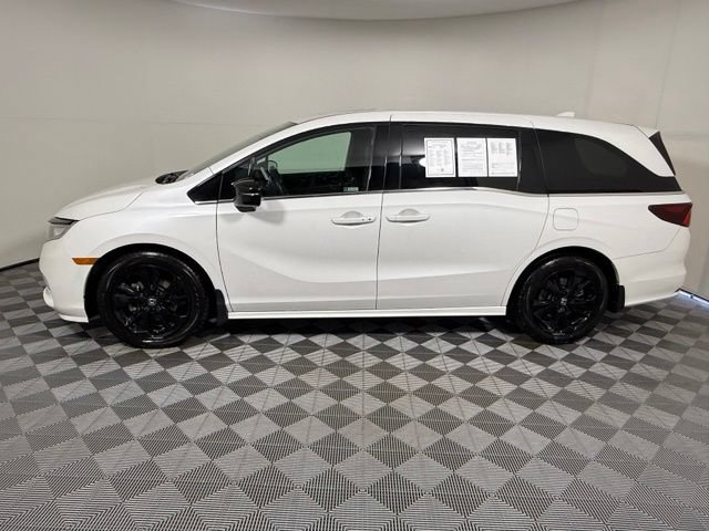 Used 2024 Honda Odyssey Sport image 3