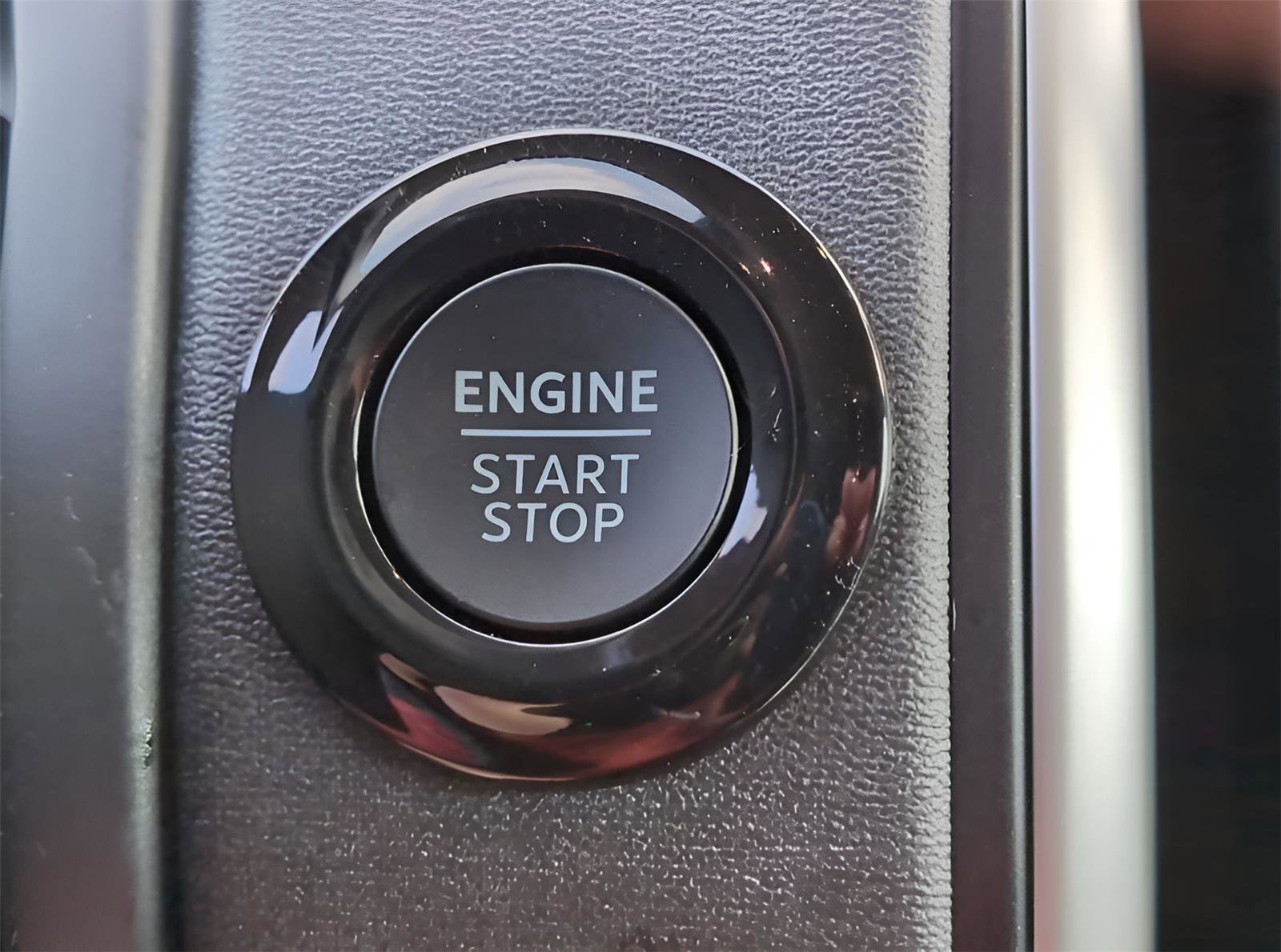 Used 2025 Ford Expedition Max Active image 18