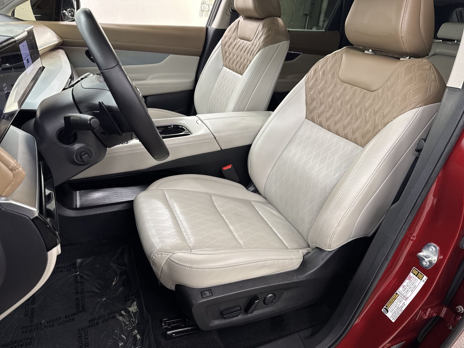Used 2025 Nissan Murano Platinum w/ Cargo Package AWD/4WD image 25
