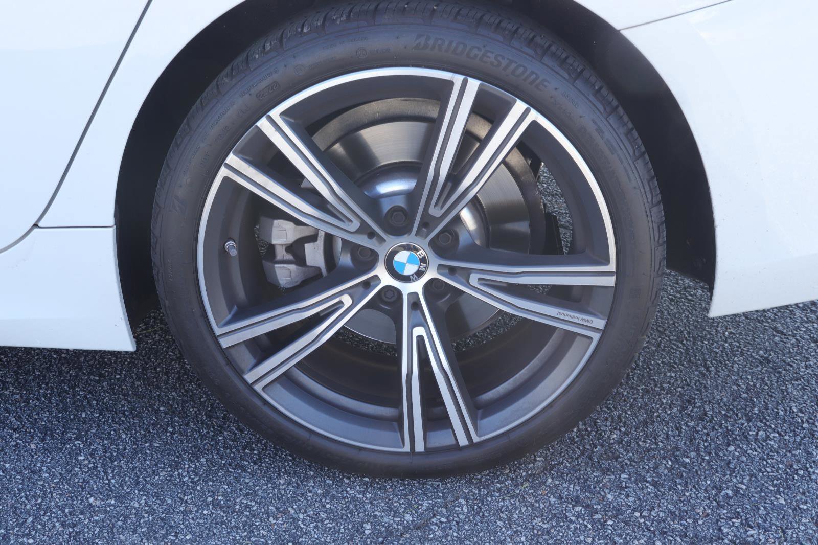 Used 2023 BMW 330i Sedan w/ Premium Package image 35