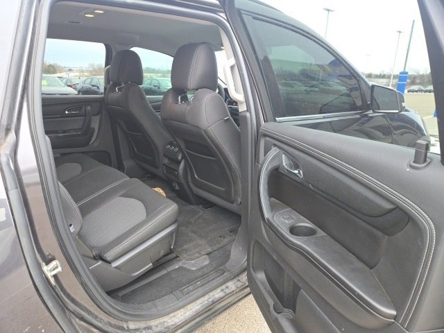 Used 2016 Chevrolet Traverse LT image 17