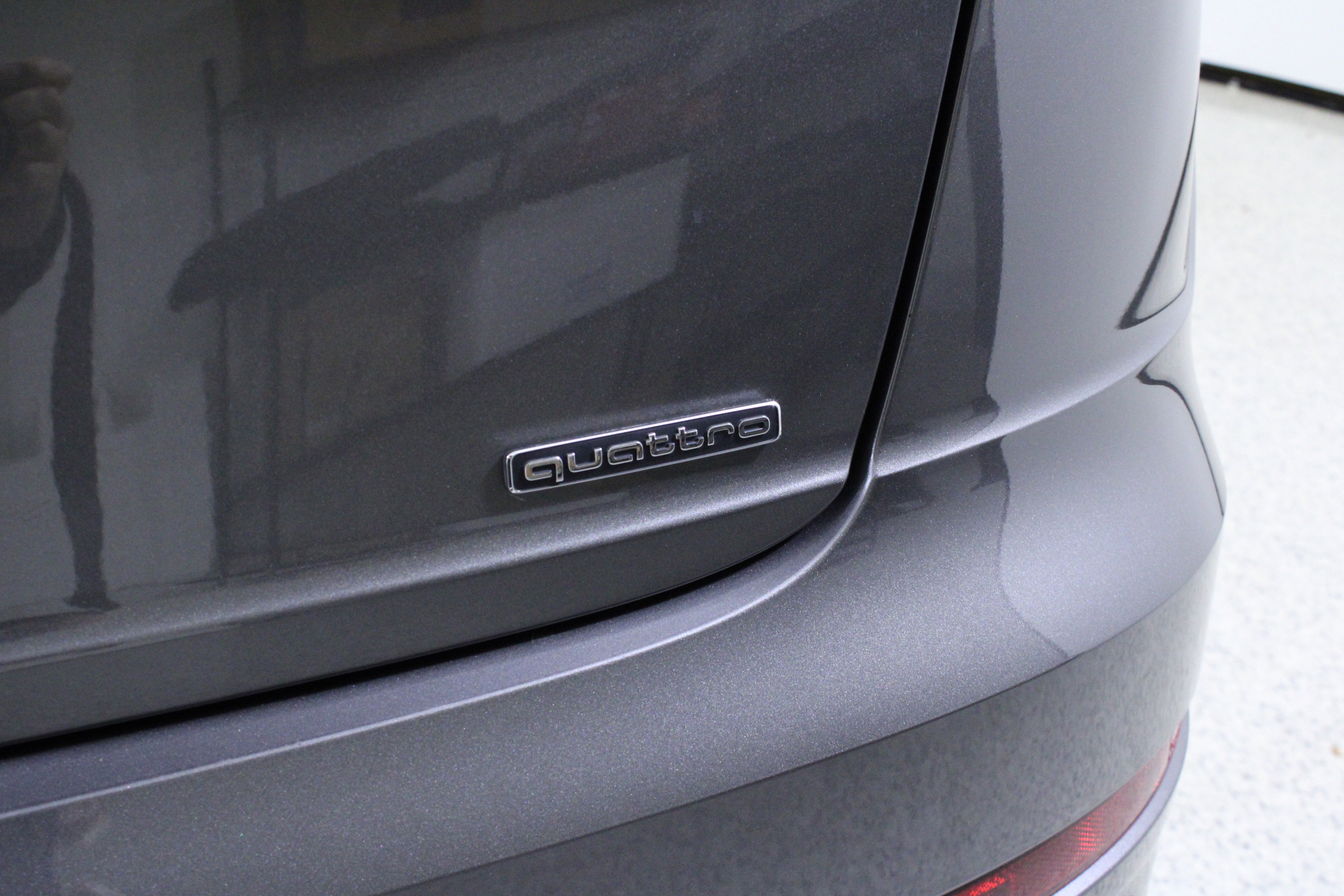 Used 2019 Audi Q8 Premium image 10