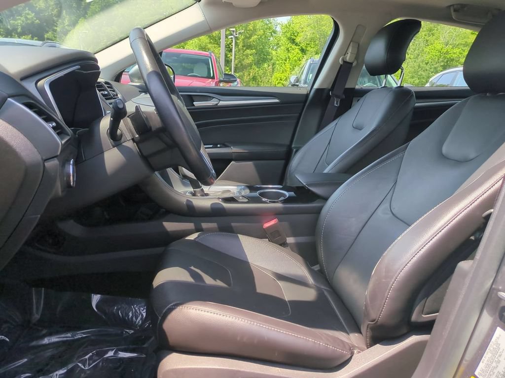 Used 2013 Ford Fusion Titanium w/ Titanium Driver Assist Pkg AWD/4WD image 21