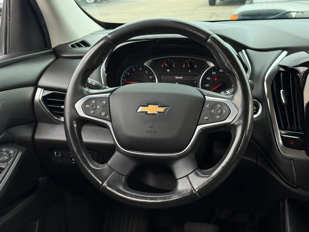 Used 2021 Chevrolet Traverse LT FWD image 4