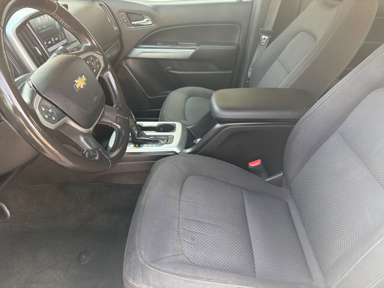 Used 2016 Chevrolet Colorado LT w/ LT Convenience Package image 16