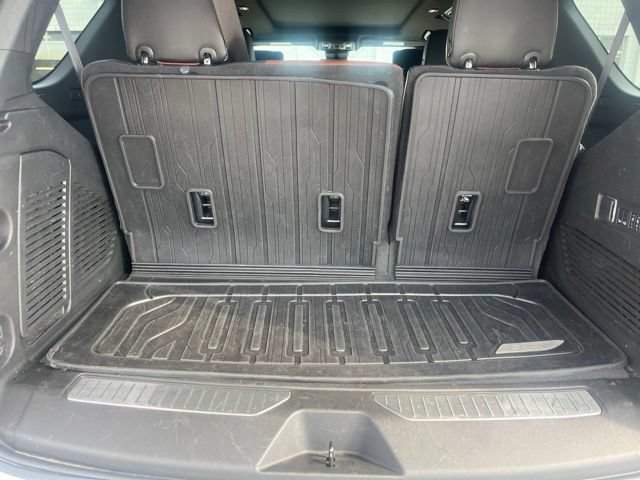 Used 2024 GMC Yukon Denali Ultimate AWD/4WD image 18