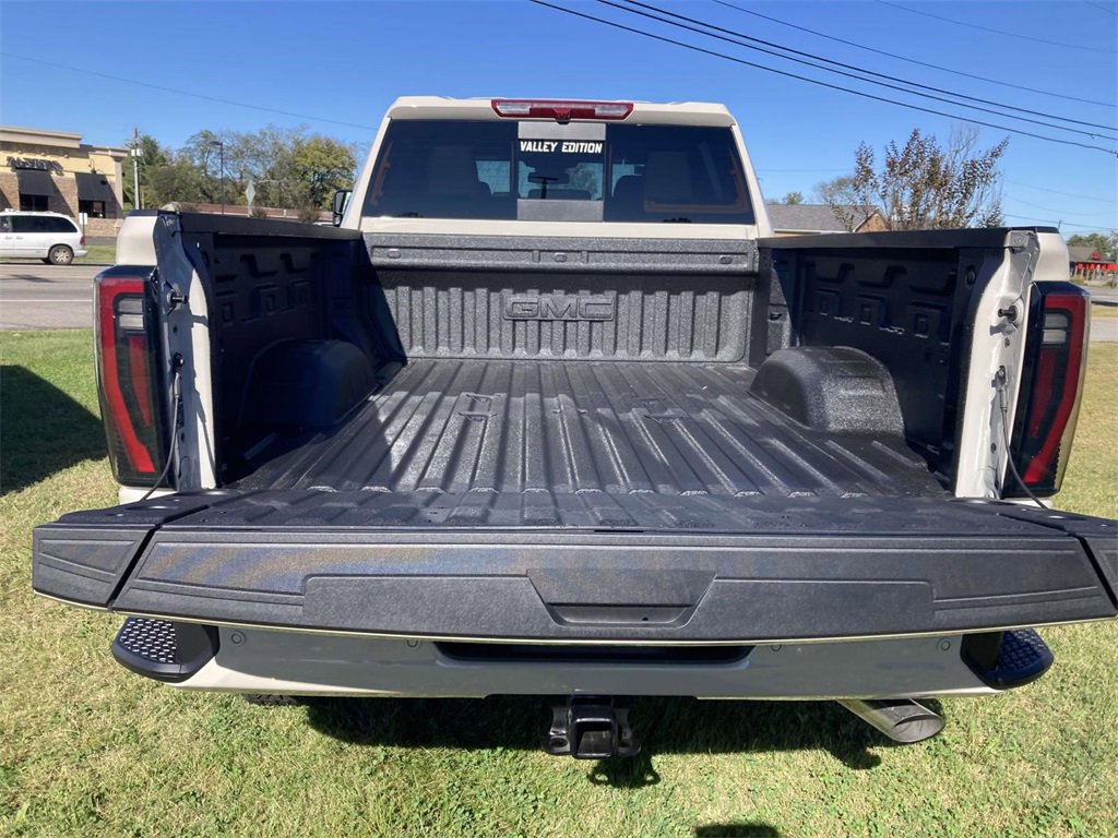 New 2026 GMC Sierra 2500 AT4 image 11