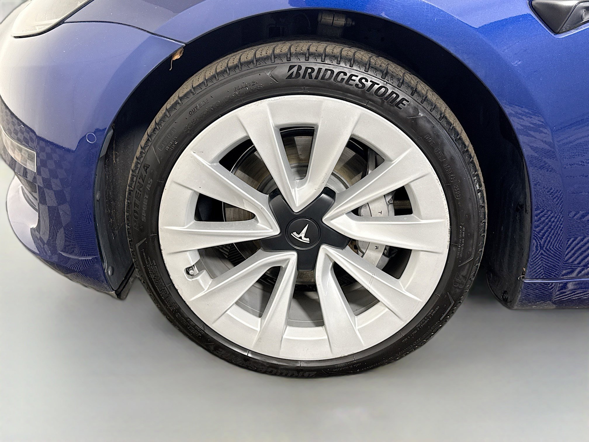 Used 2021 Tesla Model 3 Standard Range Plus image 37