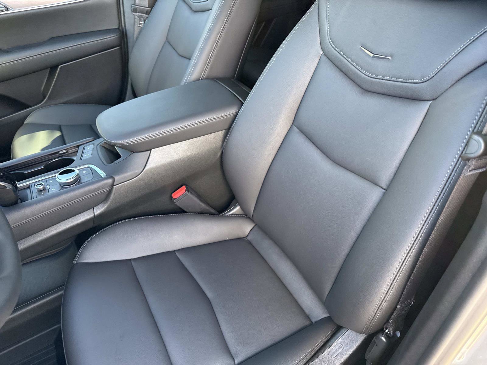 New 2026 Cadillac XT5 Luxury w/ LPO, Floor Liner Package image 22