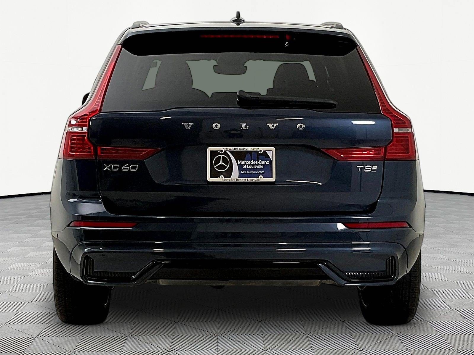 Used 2025 Volvo XC60 T8 Ultra w/ Climate Package AWD/4WD image 5