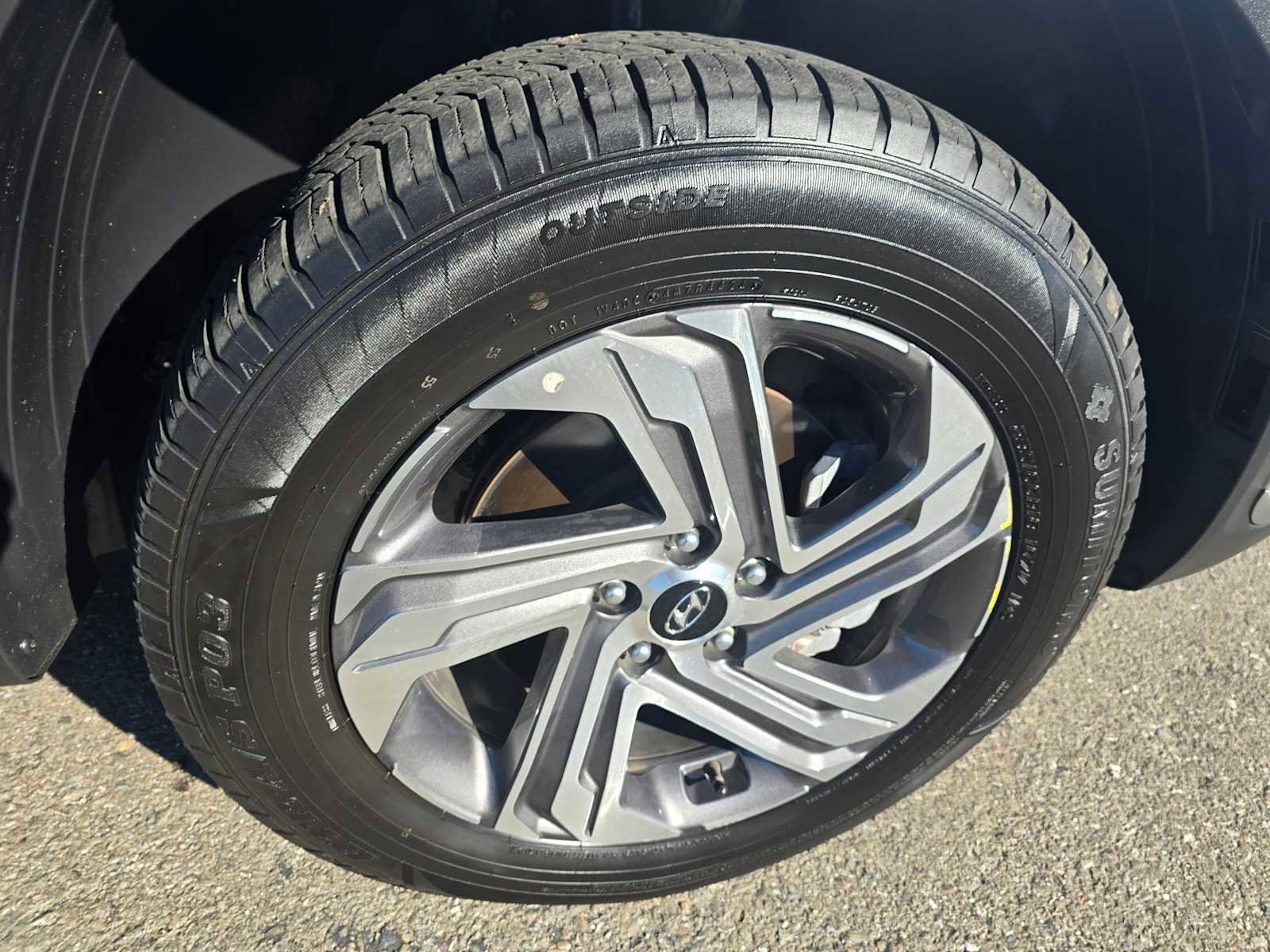 Used 2023 Hyundai Santa Fe SEL image 9