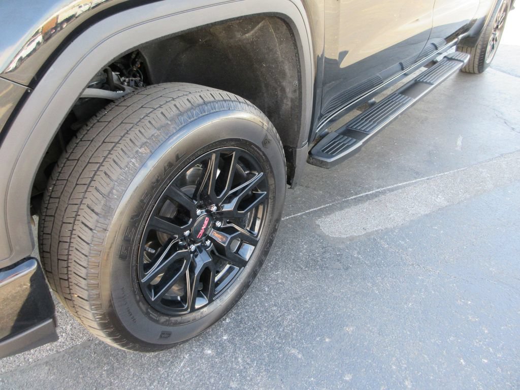 Used 2024 GMC Sierra 1500 Elevation w/ Elevation Premium Package AWD/4WD image 13