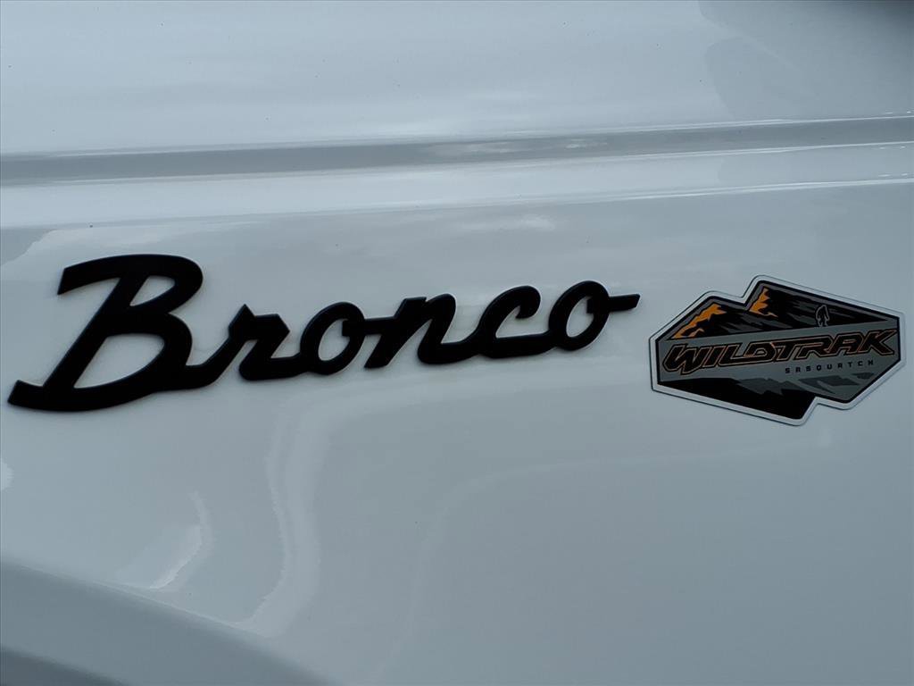 Used 2023 Ford Bronco Wildtrak image 17