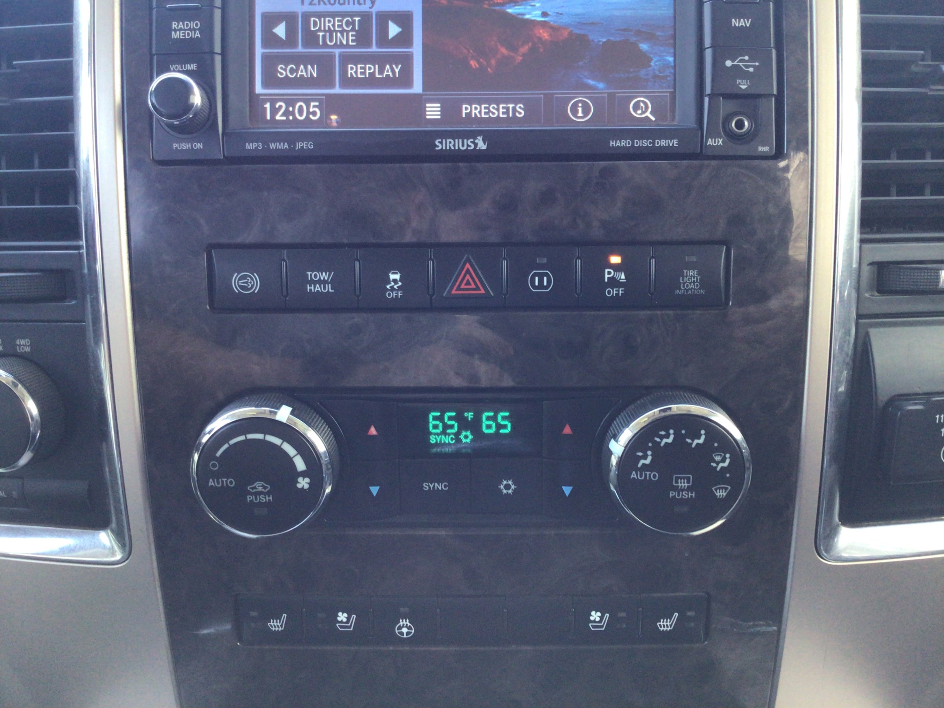 Used 2012 RAM 2500 Longhorn w/ Cold Weather Group AWD/4WD image 17