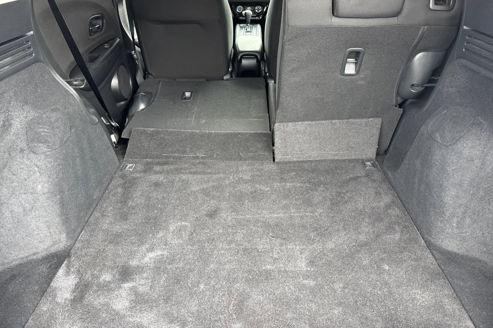 Used 2018 Honda HR-V LX image 18