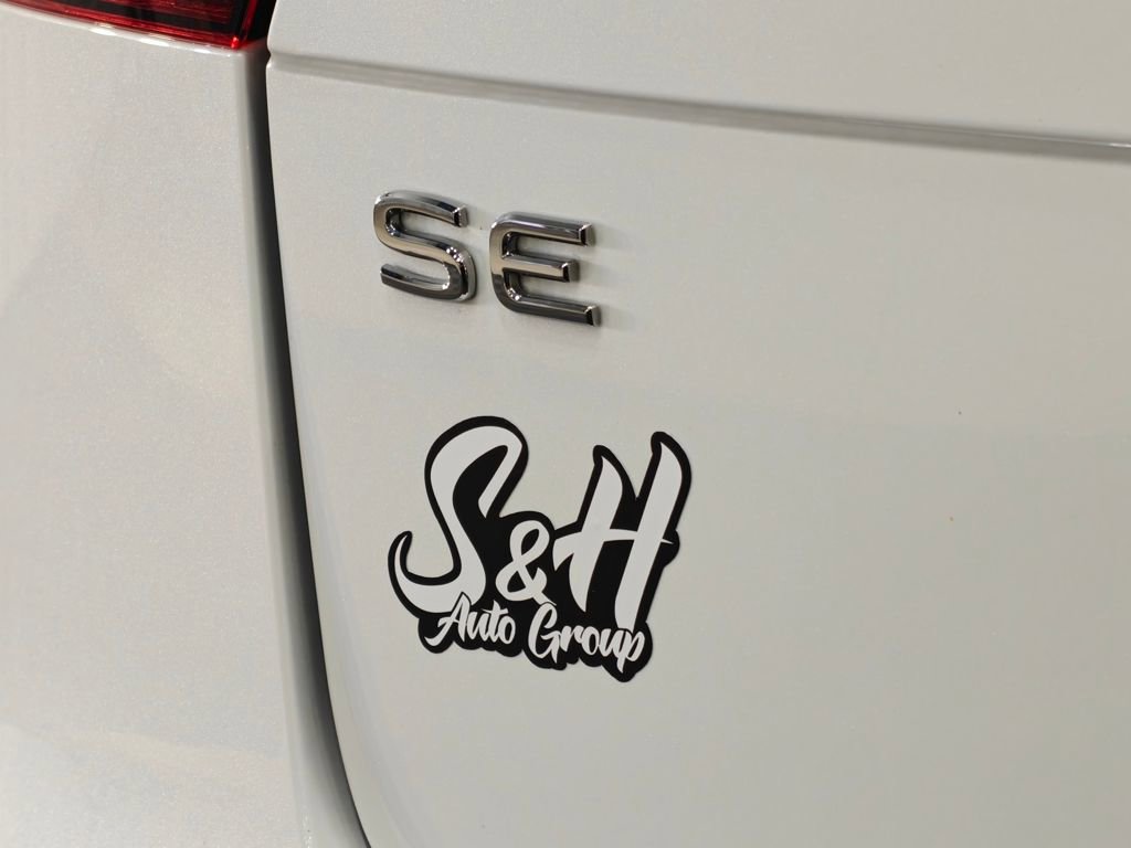 Used 2024 Volkswagen Tiguan SE R-Line image 56