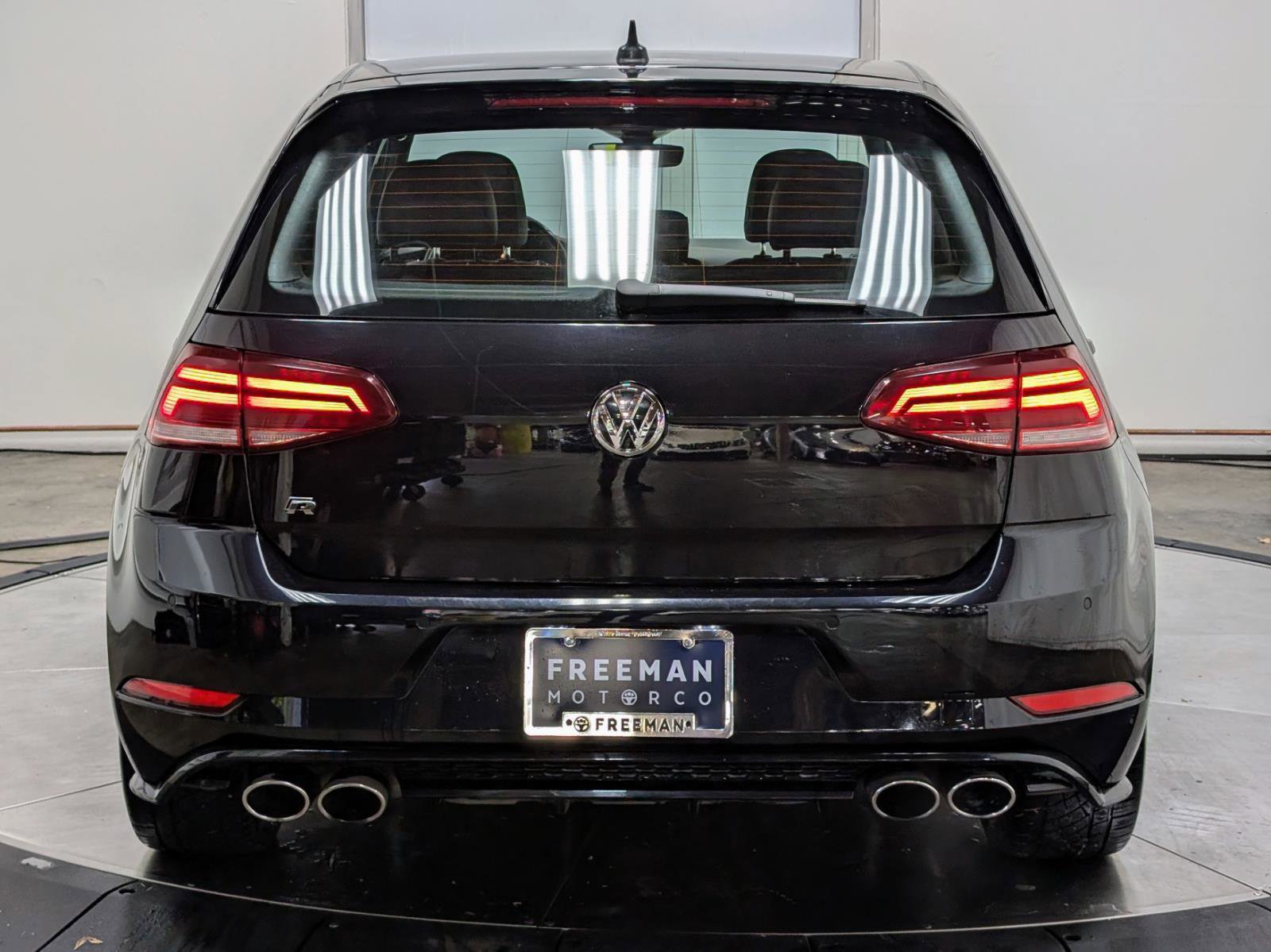 Used 2019 Volkswagen Golf 4-Door image 8