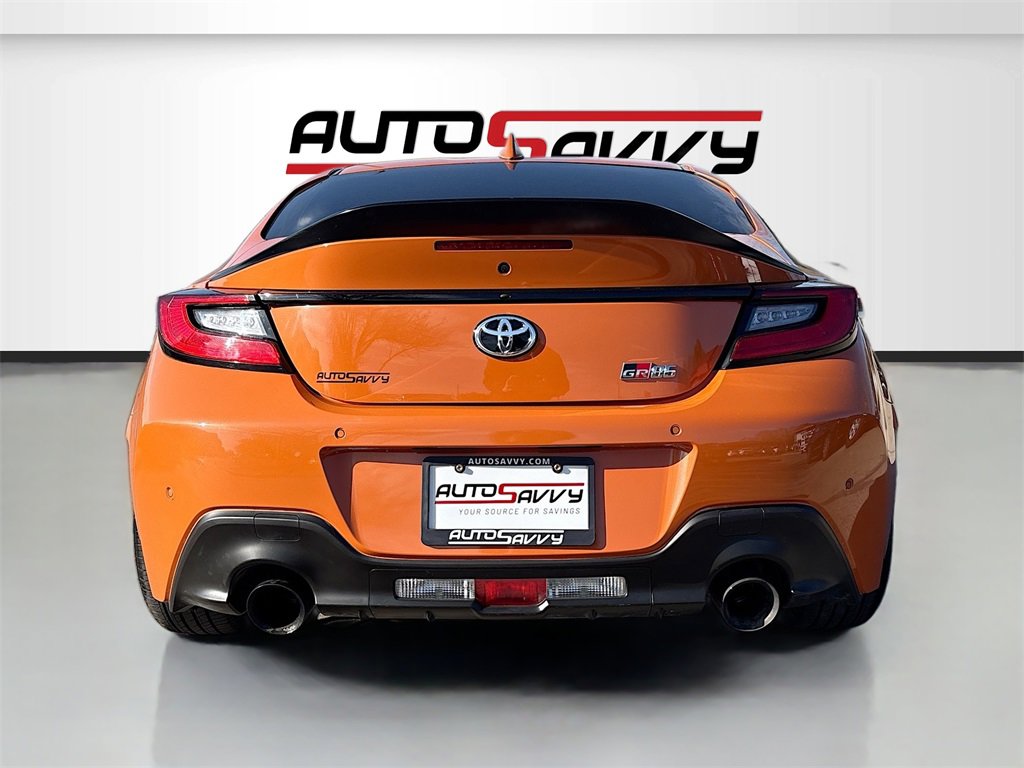 Used 2023 Toyota GR86 10th Anniversary SE image 6