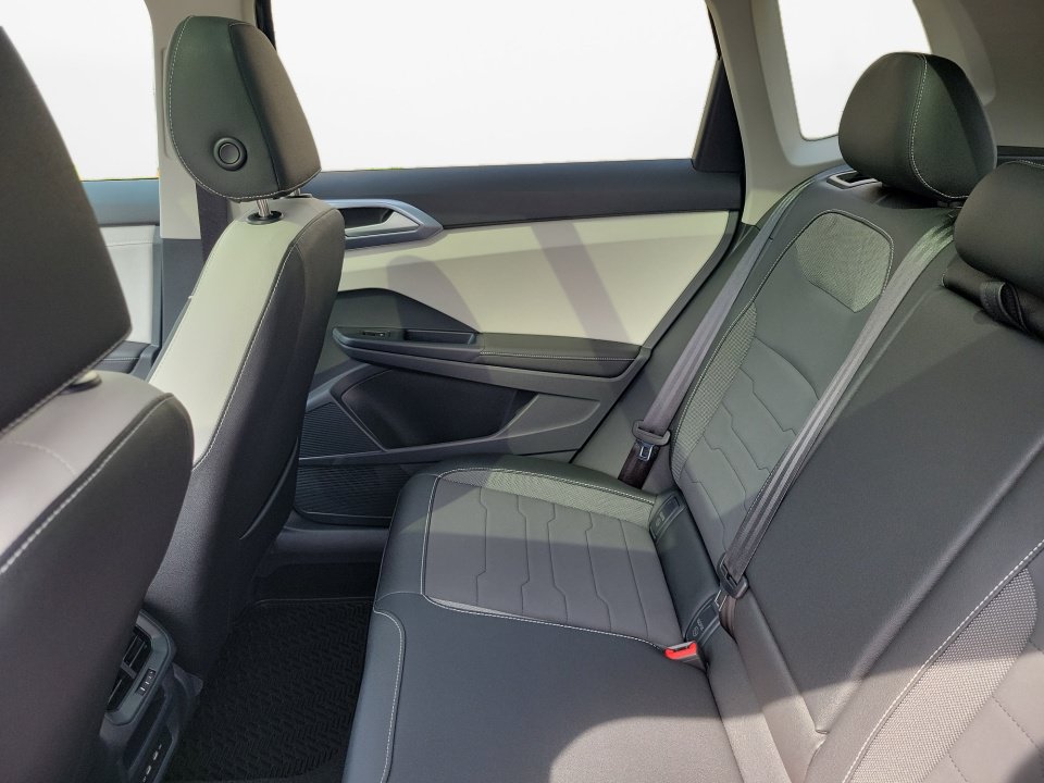 New 2026 Volkswagen Taos SE AWD/4WD image 13
