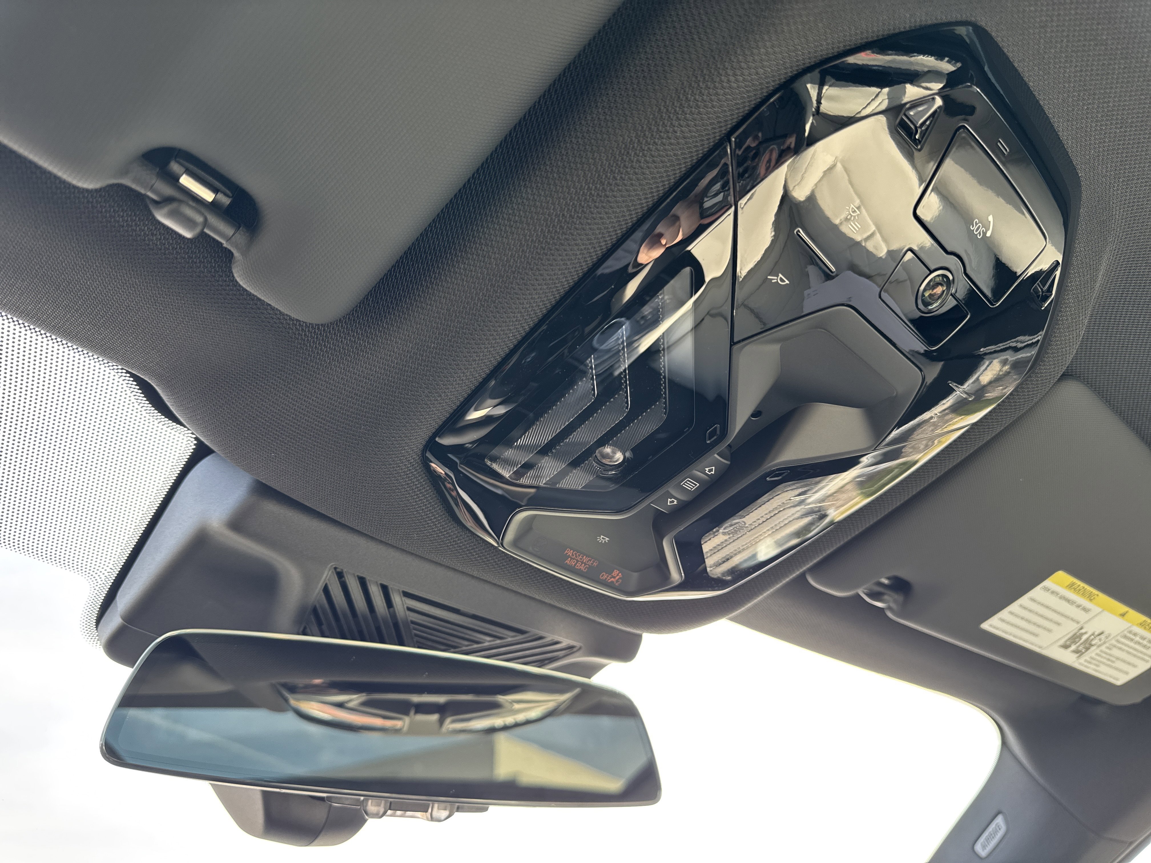 New 2026 BMW 550e xDrive w/ Executive Package image 23