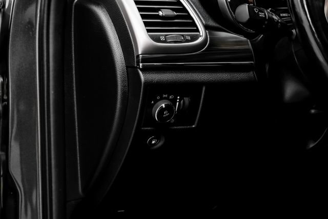 Used 2021 Jeep Grand Cherokee Limited AWD/4WD image 37