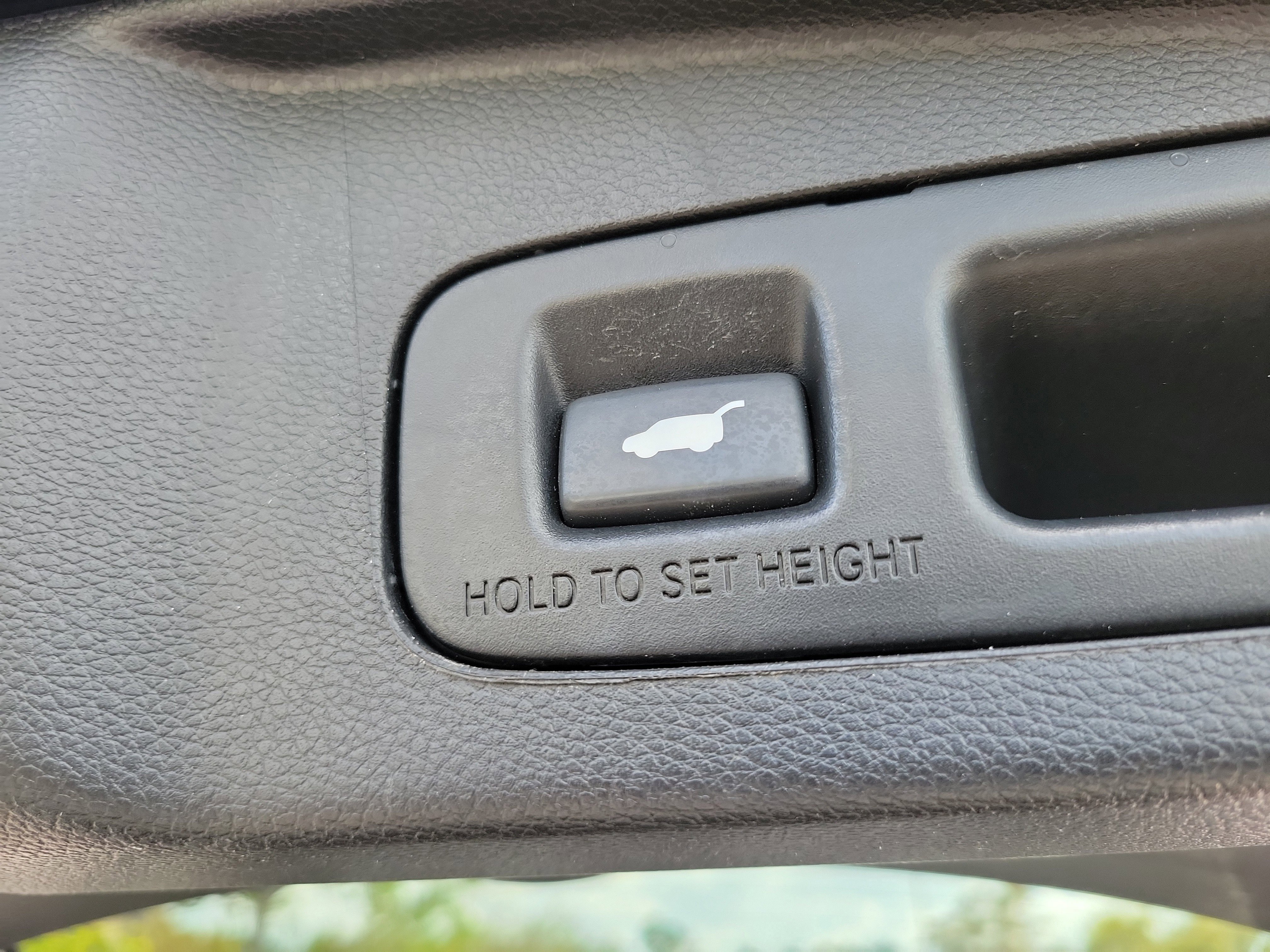 Used 2018 Honda CR-V Touring image 11