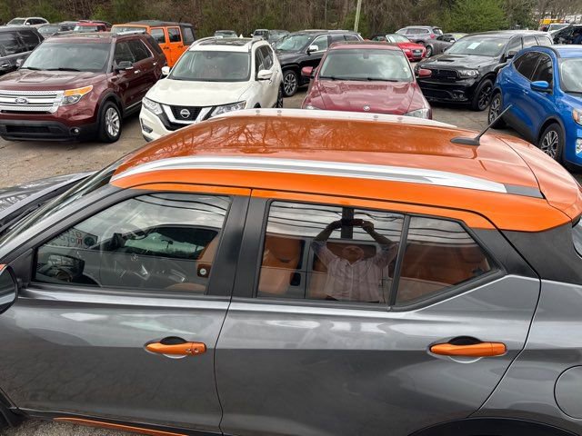 Used 2019 Nissan Kicks SV FWD image 11