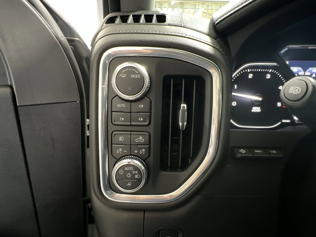 Certified 2023 GMC Sierra 3500 Denali w/ Denali Ultimate Package image 18