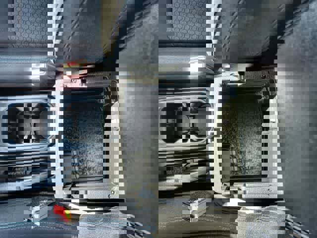 Used 2023 Jeep Wrangler Unlimited Rubicon 4xe w/ Safety Group image 27