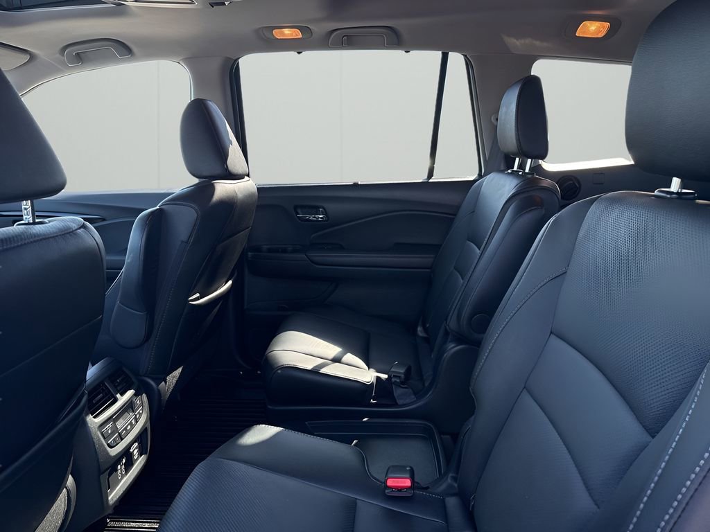 Used 2022 Honda Pilot Elite image 14