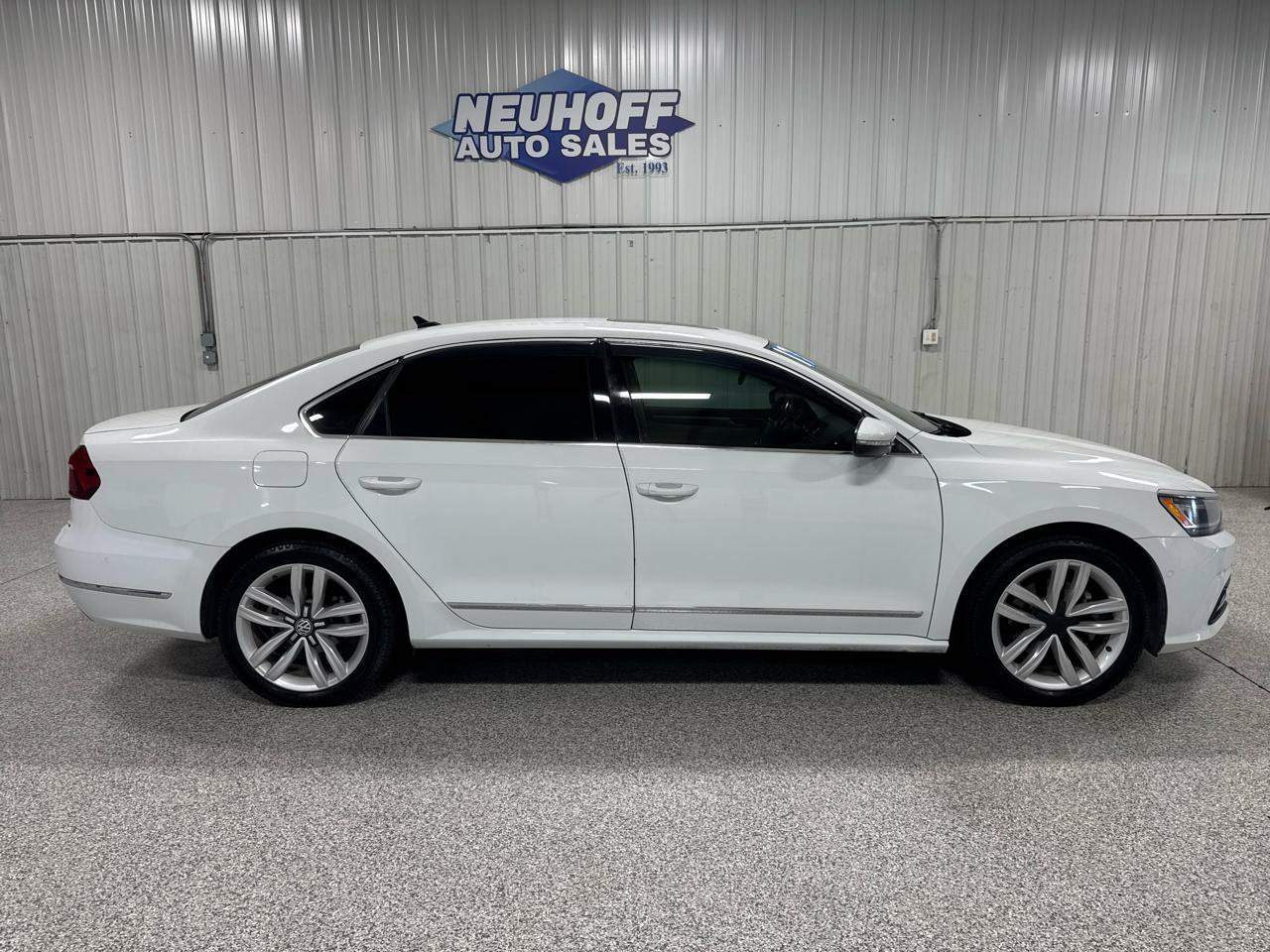 Used 2017 Volkswagen Passat 1.8T SEL Premium
