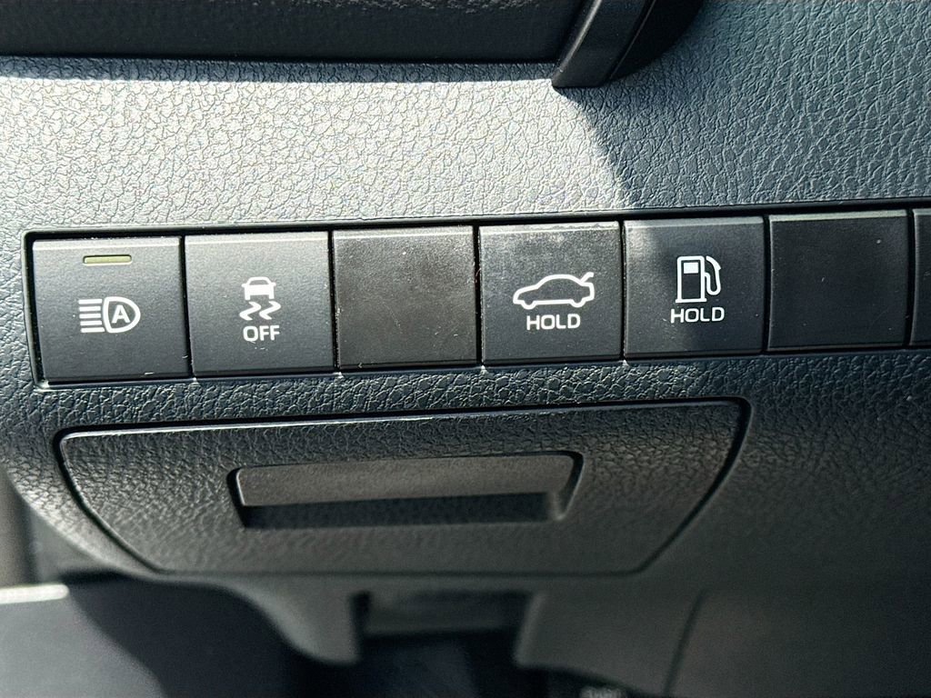 Used 2024 Toyota Camry SE FWD image 8