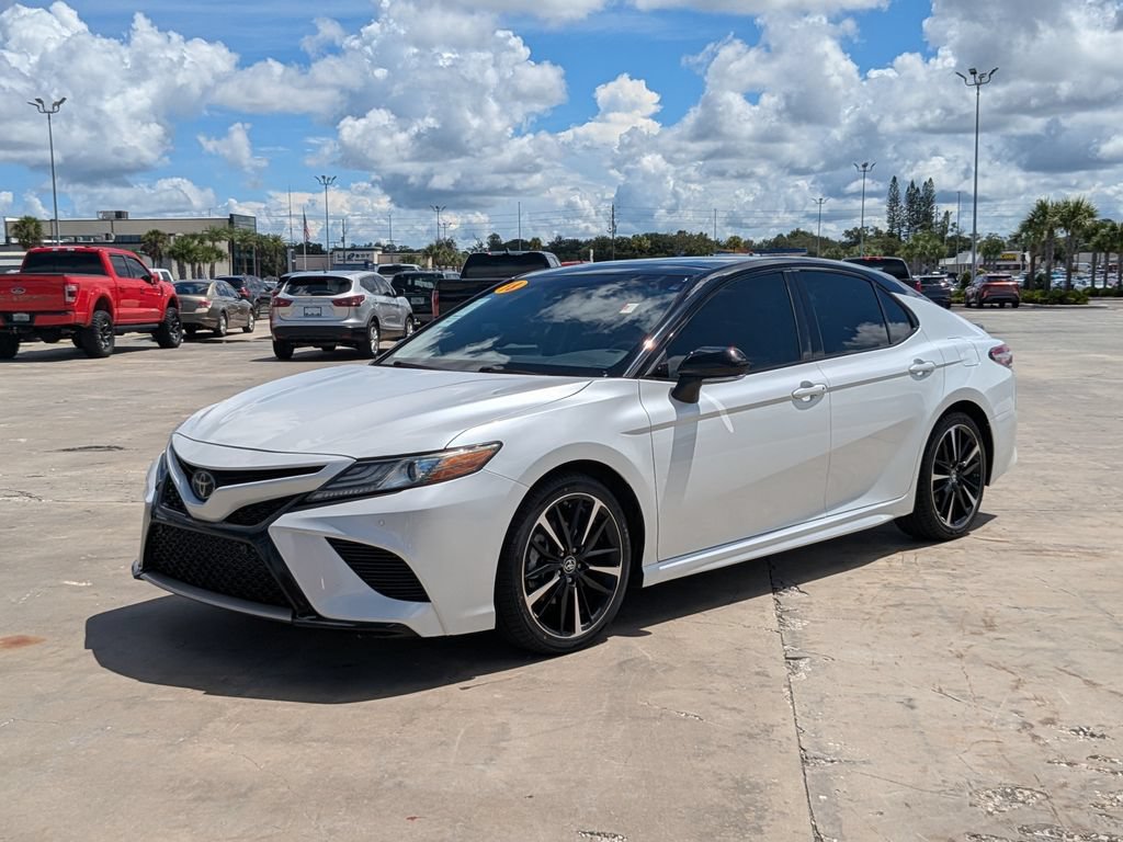 Used 2018 Toyota Camry XSE FWD image 4