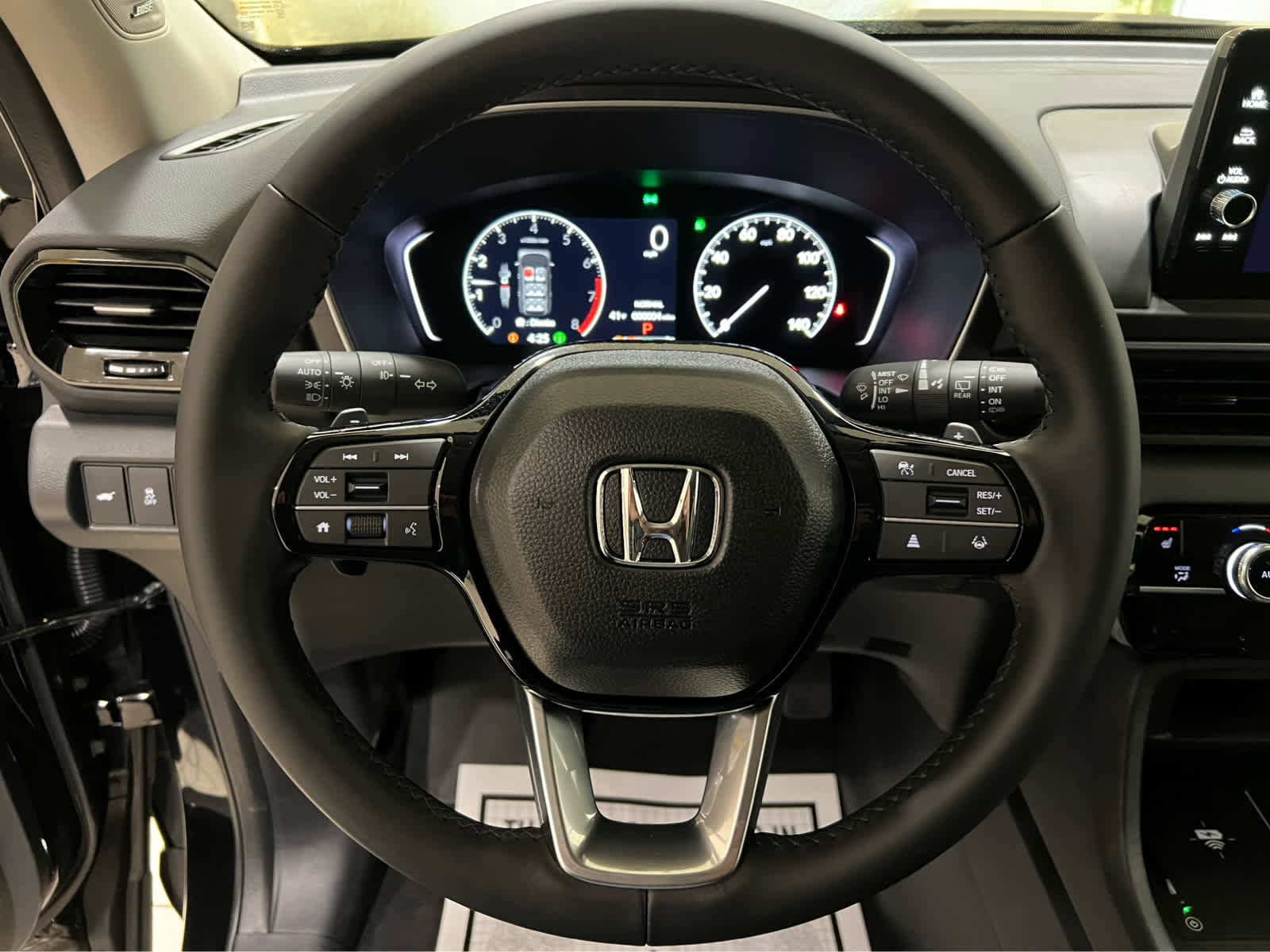 New 2025 Honda Pilot Touring image 20