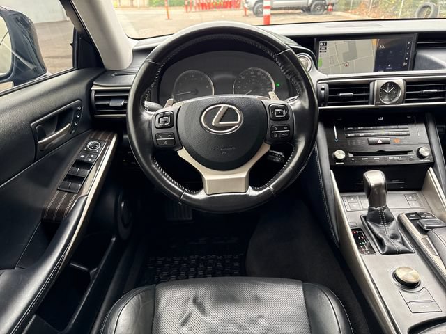 Used 2017 Lexus IS 300 AWD image 18