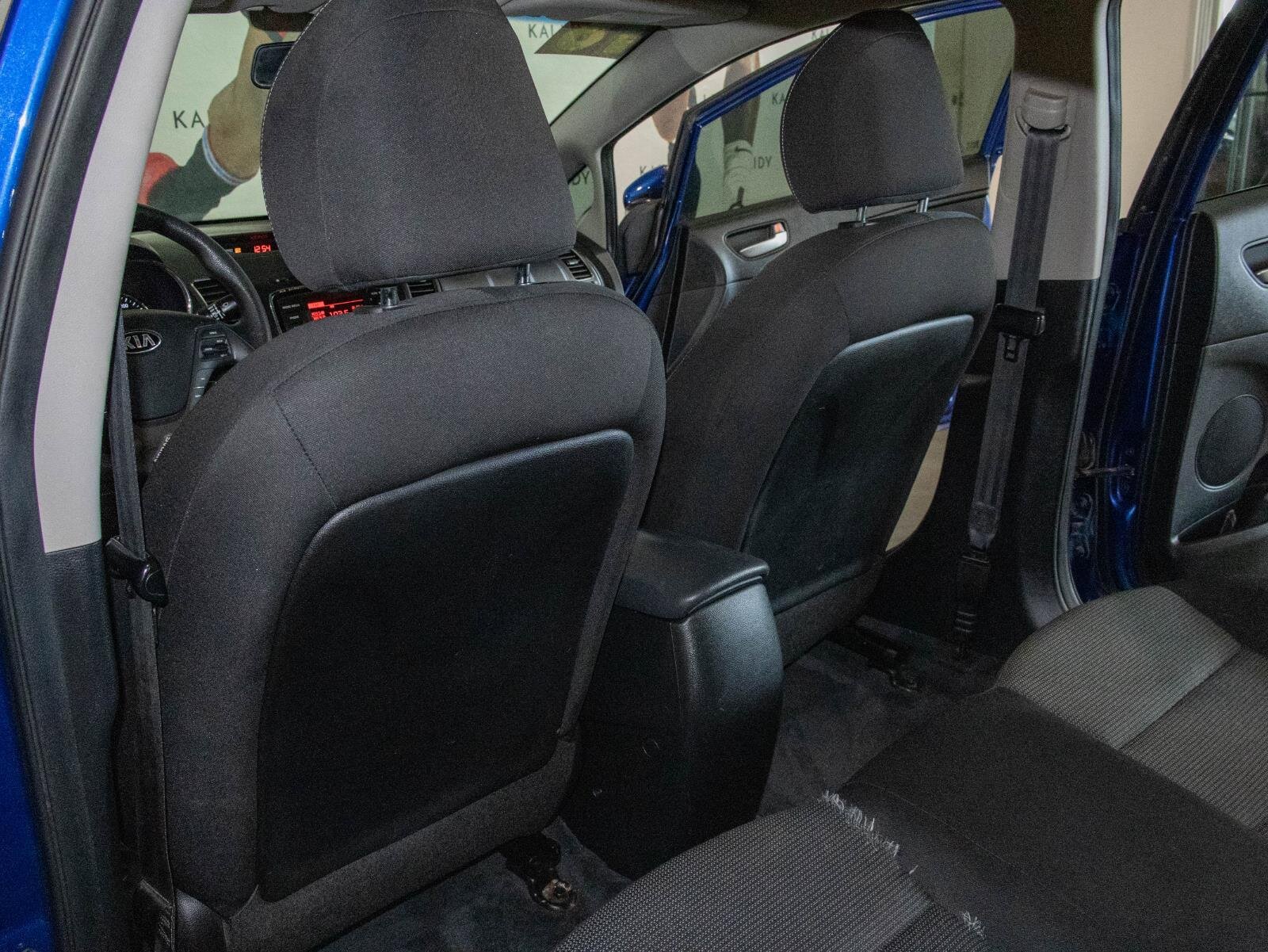 Used 2018 Kia Forte LX image 8