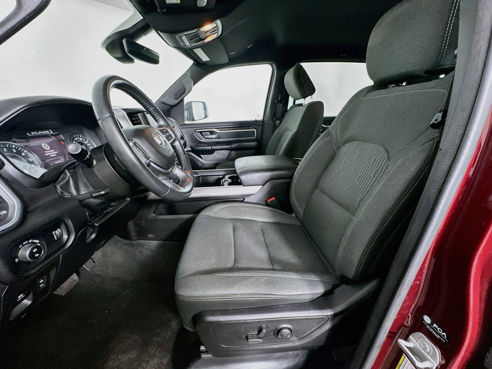 Used 2022 RAM 1500 Big Horn AWD/4WD image 13