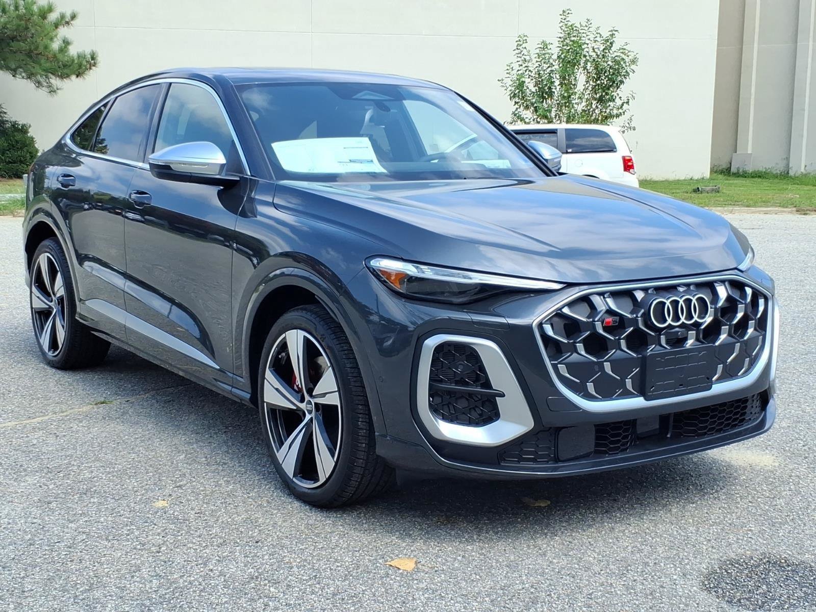 New 2026 Audi SQ5 Prestige AWD/4WD image 5