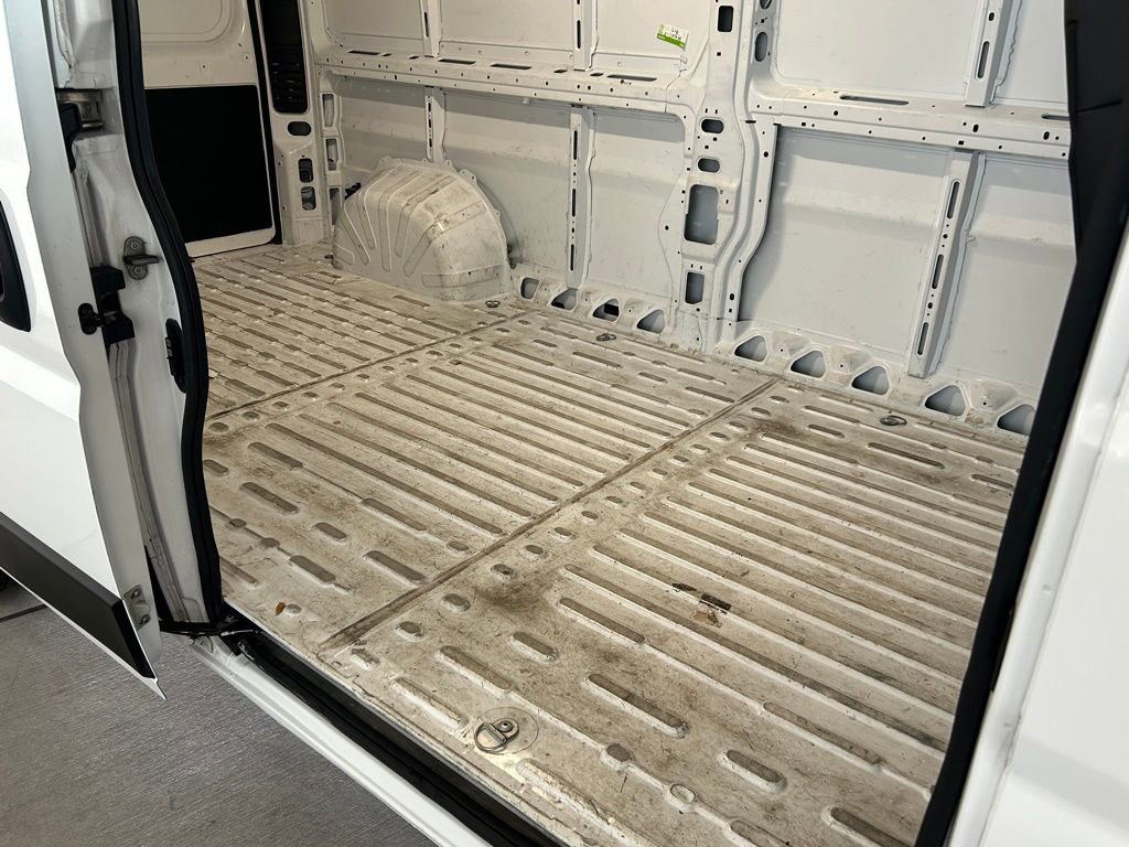 Used 2025 RAM ProMaster 2500 w/ Convenience Group image 42