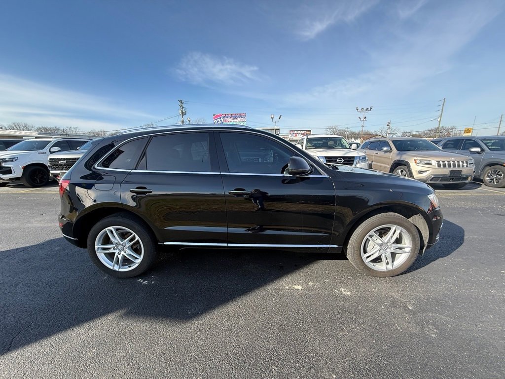 Used 2017 Audi Q5 2.0T Premium Plus image 2