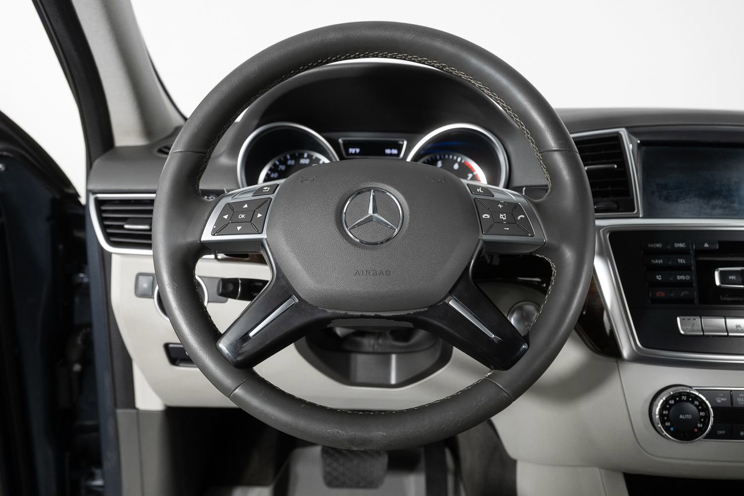 Used 2015 Mercedes-Benz ML 350 2WD image 31